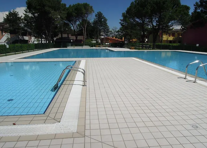 Daire Functional Flat In A Fantastic With Pool Bibione