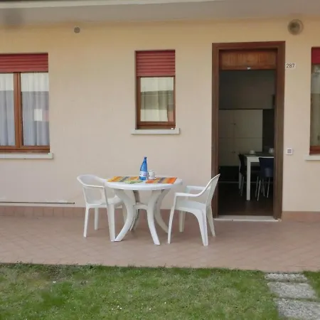 Functional Flat In A Fantastic With Pool Apartmán Bibione