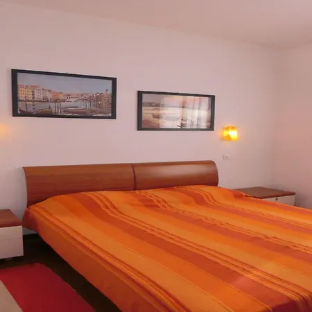 Functional Flat In A Fantastic With Pool Διαμέρισμα Μπιμπιόνε