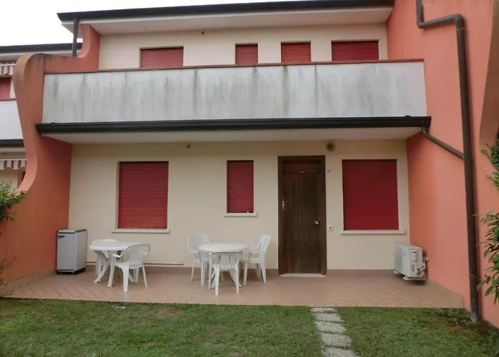 Functional Flat In A Fantastic With Pool Apartman Bibione