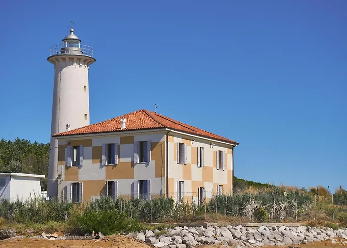 Functional Flat In A Fantastic With Pool